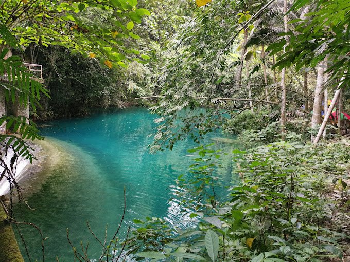 Kawasan Falls by Satyaraj Muniandy