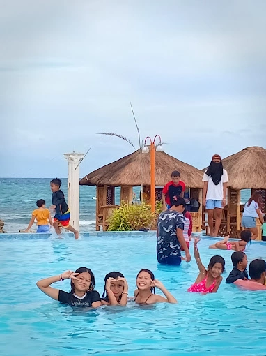 Swimming pools in Socorro Beach Resort Juel Babatido