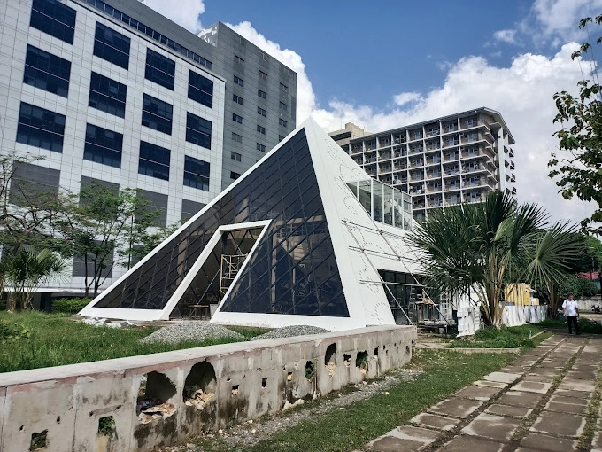 Cebu IT Park Buildings by Jason Yin