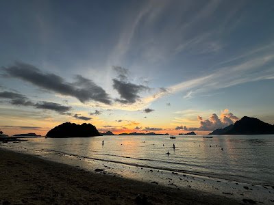 Sunset view in Marimegmeg Beach by Blanca Bugler